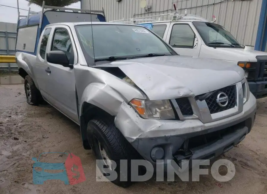 1N6BD0CT2HN768139 Photo# 4