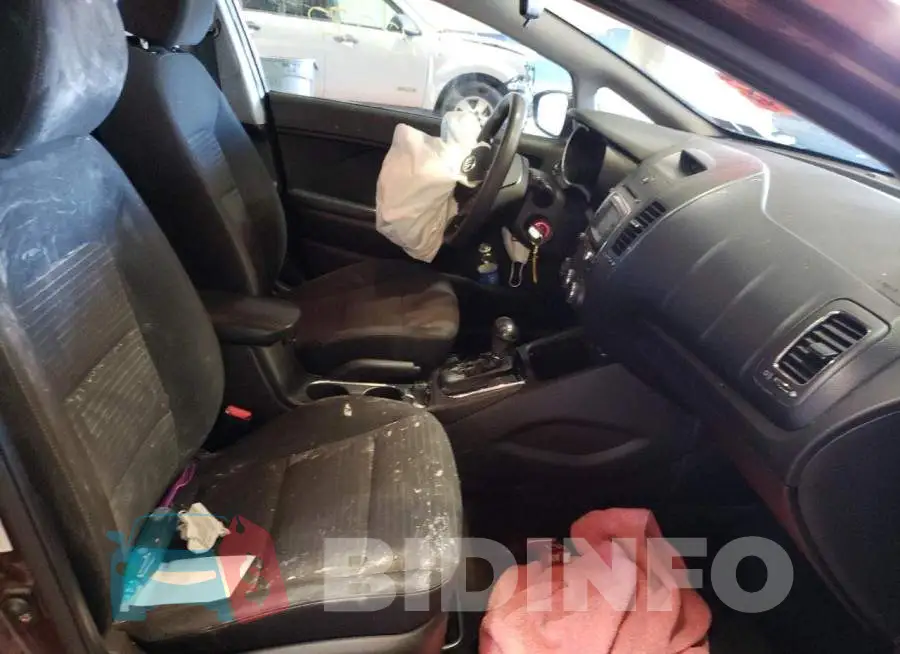 3KPFL4A78HE105974 Photo# 5