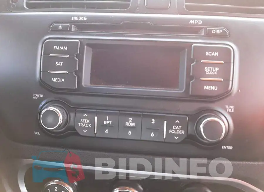KNADM4A30E6371327 Photo# 9