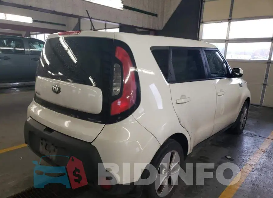 KNDJN2A26F7131547 Photo# 4