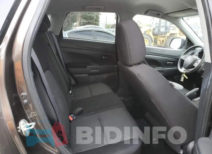 JA4AR3AU1LU024621 Photo# 11