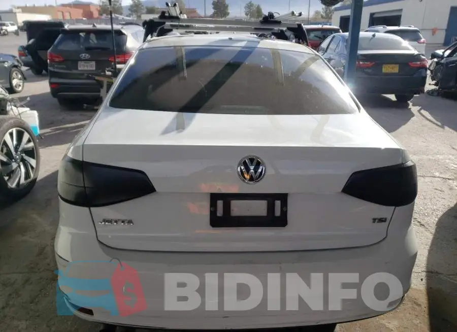3VW167AJ4HM385071 Photo# 6