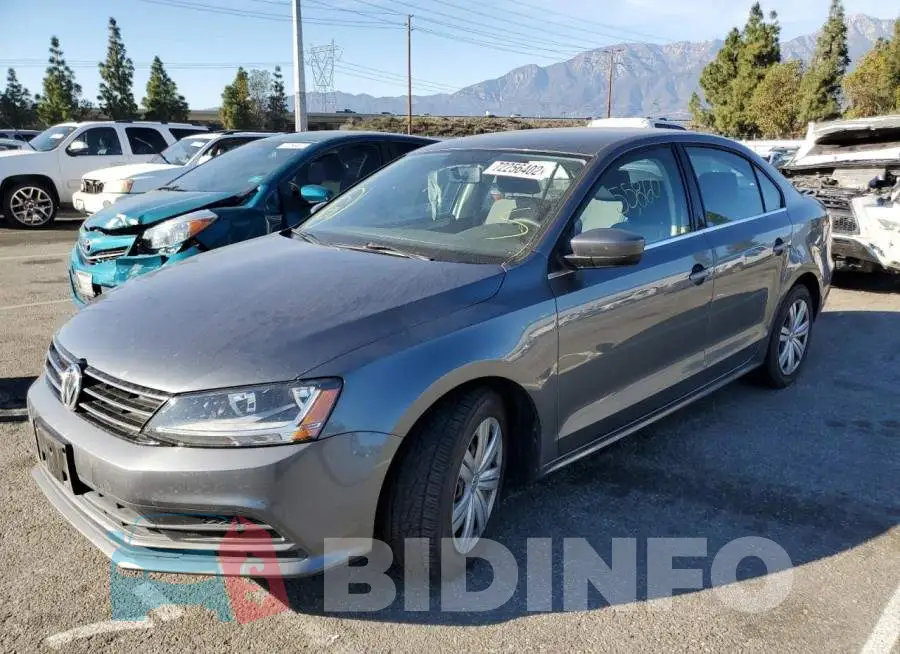 3VW2B7AJ0HM385732 Photo# 1