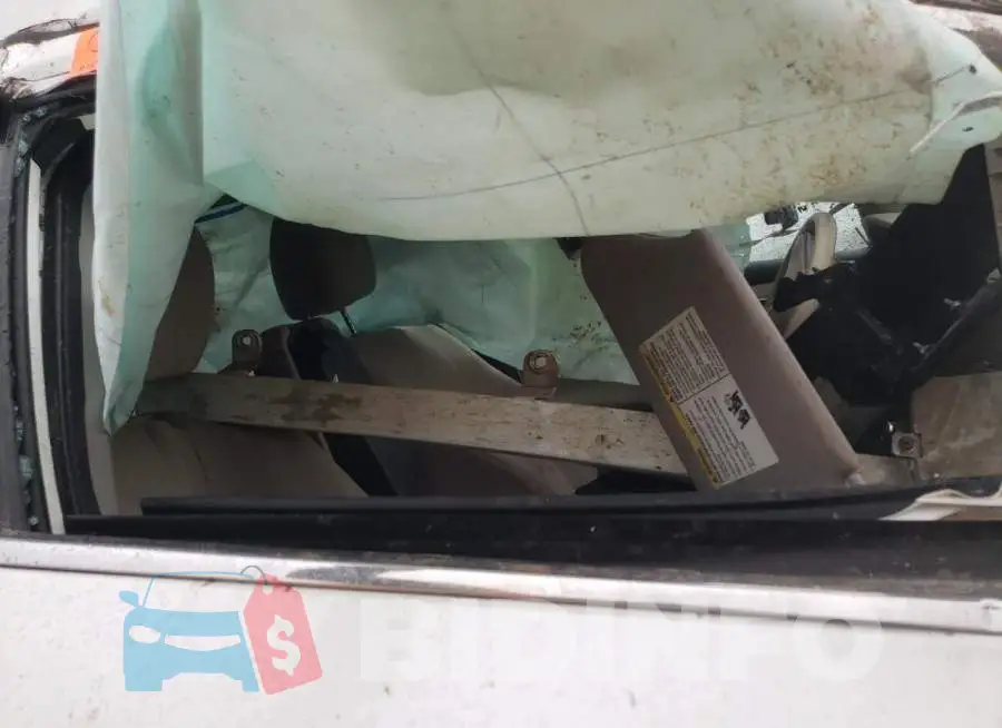 1N4AL3AP5FC126232 Photo# 5