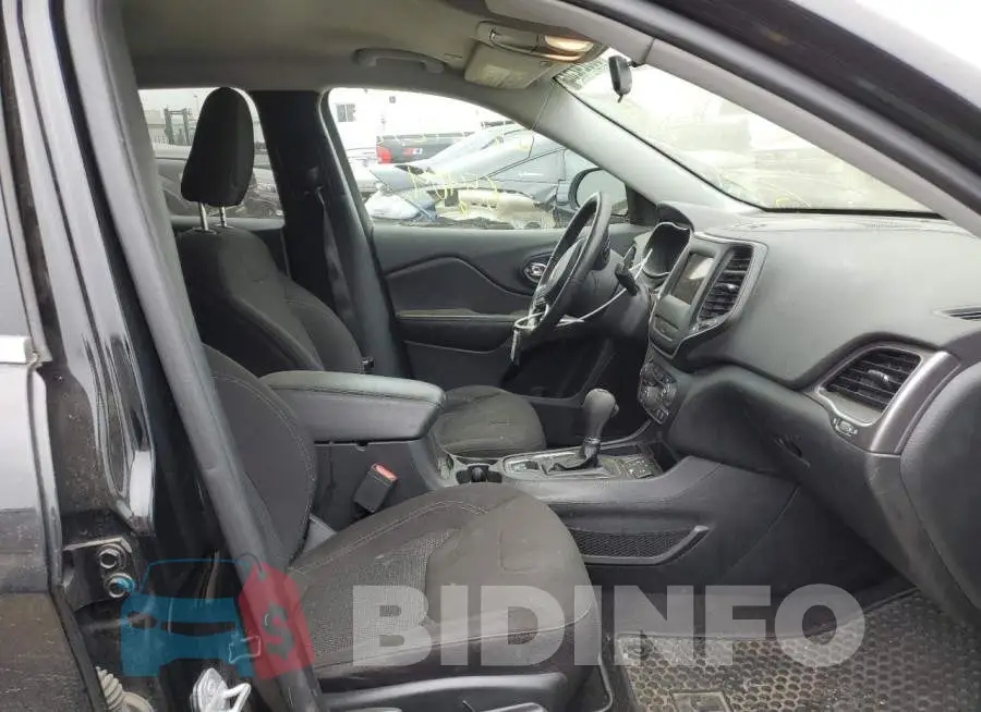 1C4PJLCB1KD114661 Photo# 5