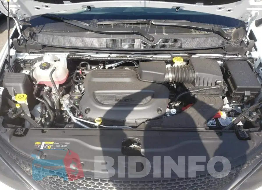 2C4RC1CG8NR166163 Photo# 7