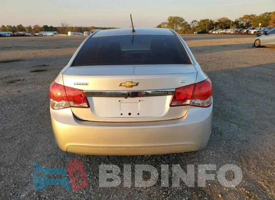 1G1PE5SBXE7463041 Photo# 6