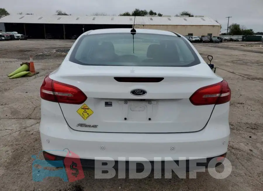 1FADP3F21FL209252 Photo# 6