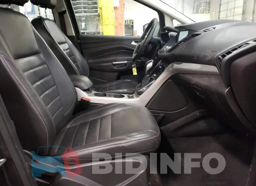 1FADP5CU8FL121249 Photo# 5