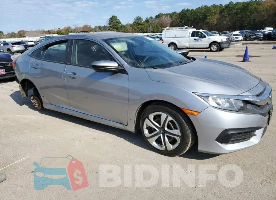 19XFC2F56HE068872 Photo# 4