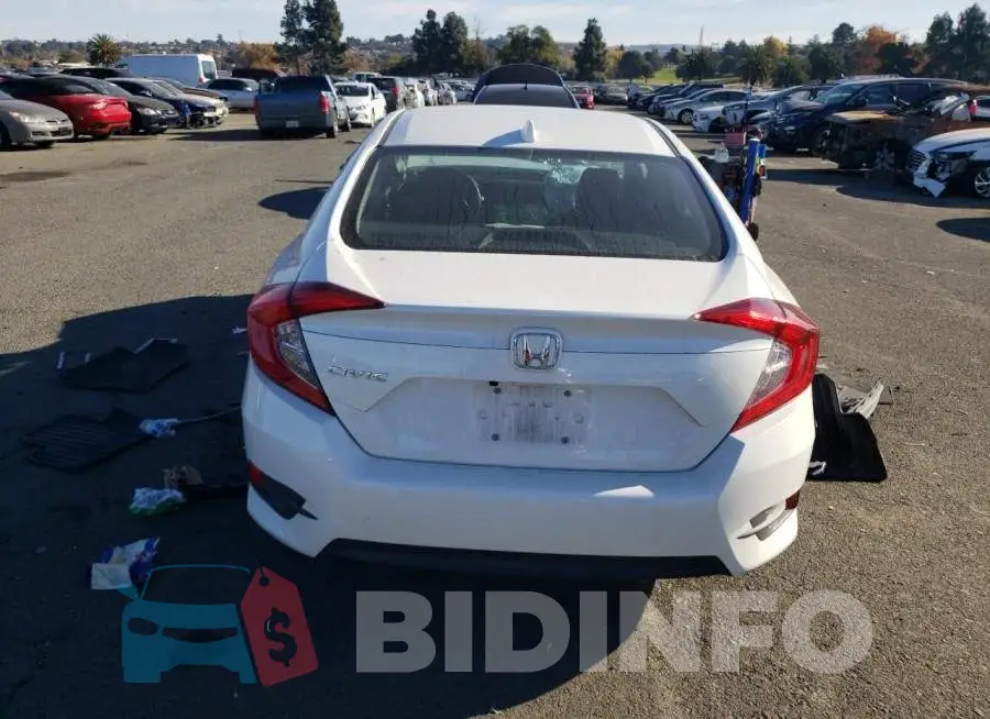 19XFC2F78JE209545 Photo# 6