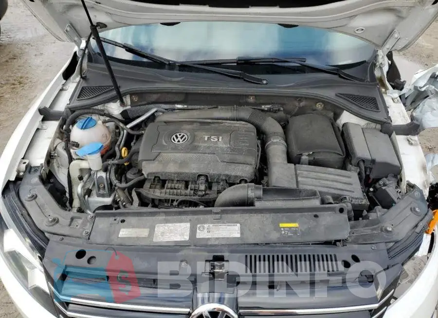 1VWAT7A3XFC103282 Photo# 11