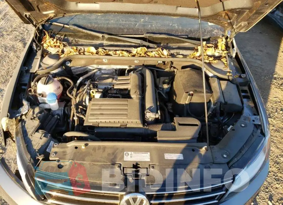 3VW167AJ3HM333186 Photo# 7