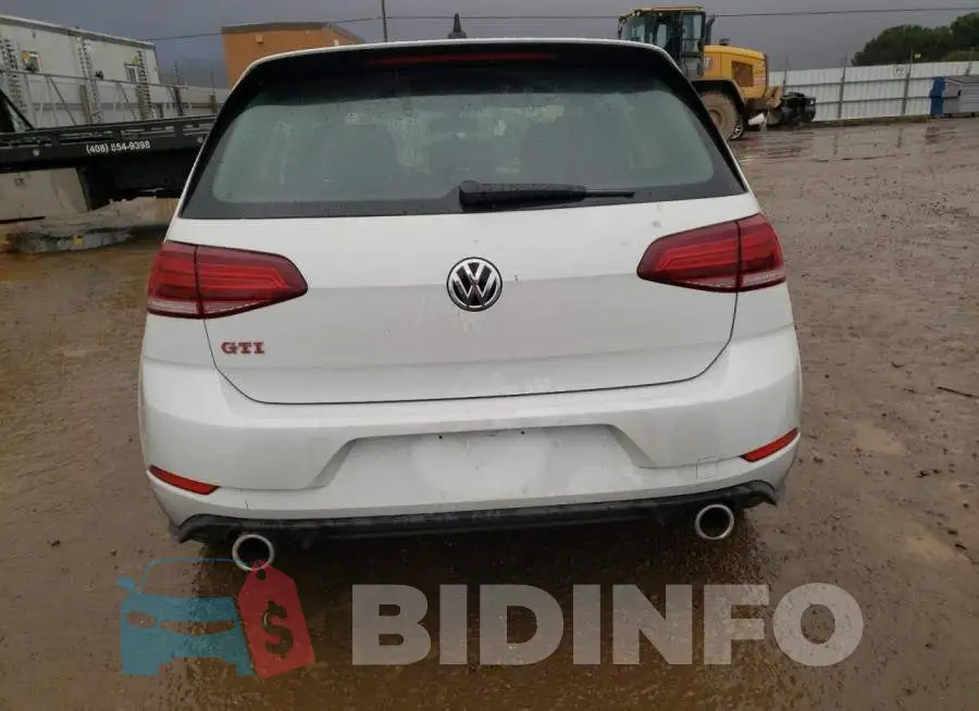 3VW5T7AU8LM003802 Photo# 6