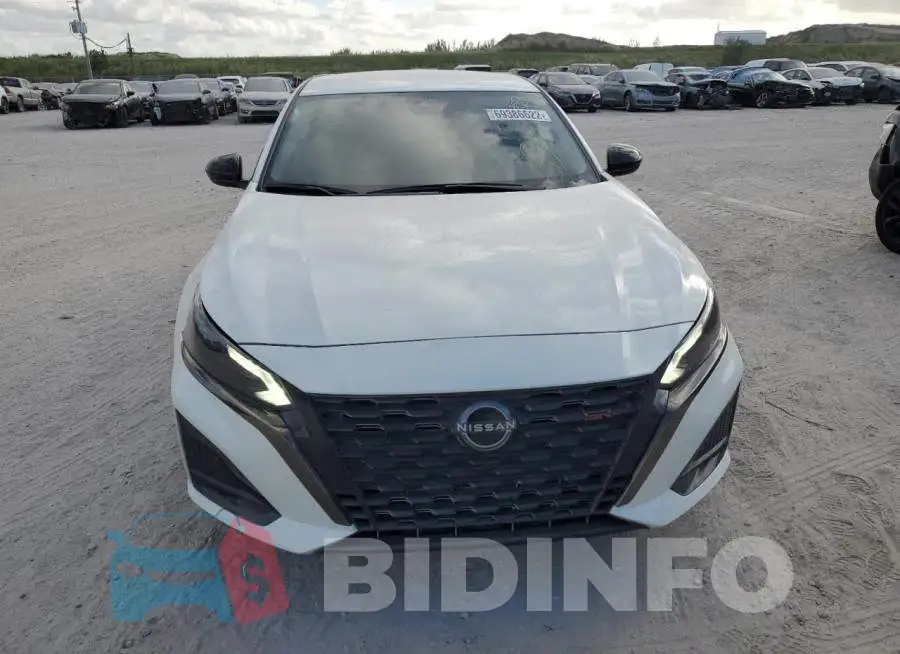 1N4BL4CV5PN323557 Photo# 5