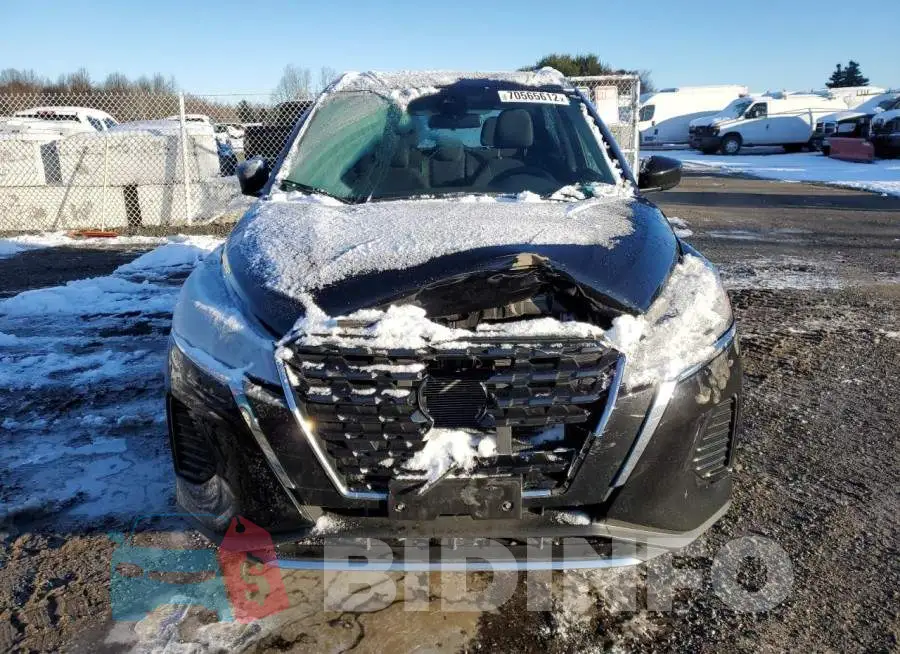 3N1CP5CV4ML492914 Photo# 5