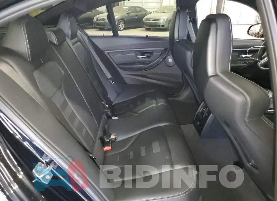 WBS8M9C5XJ5L71876 Photo# 10