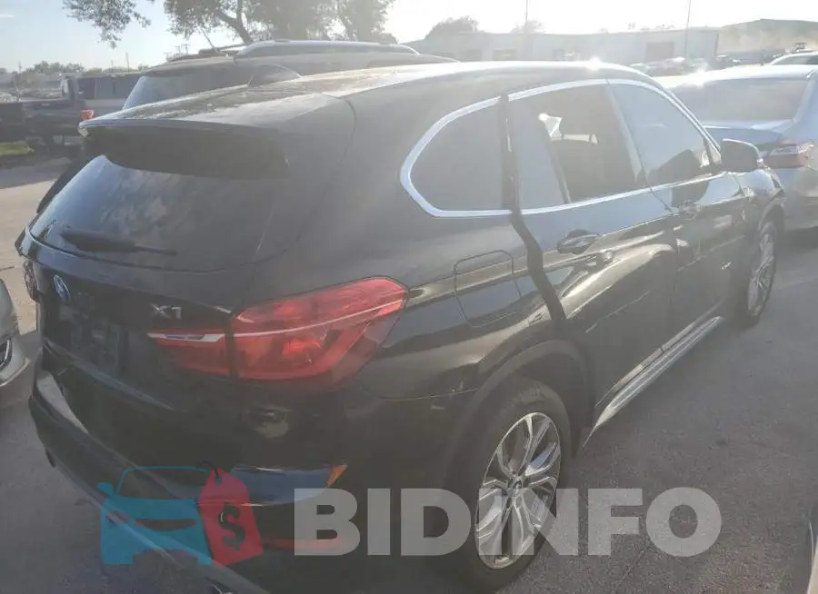 WBXHT3C37J5K27694 Photo# 4