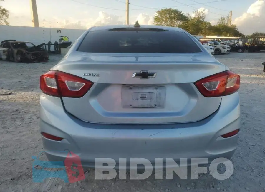 1G1BC5SM2J7175736 Photo# 6