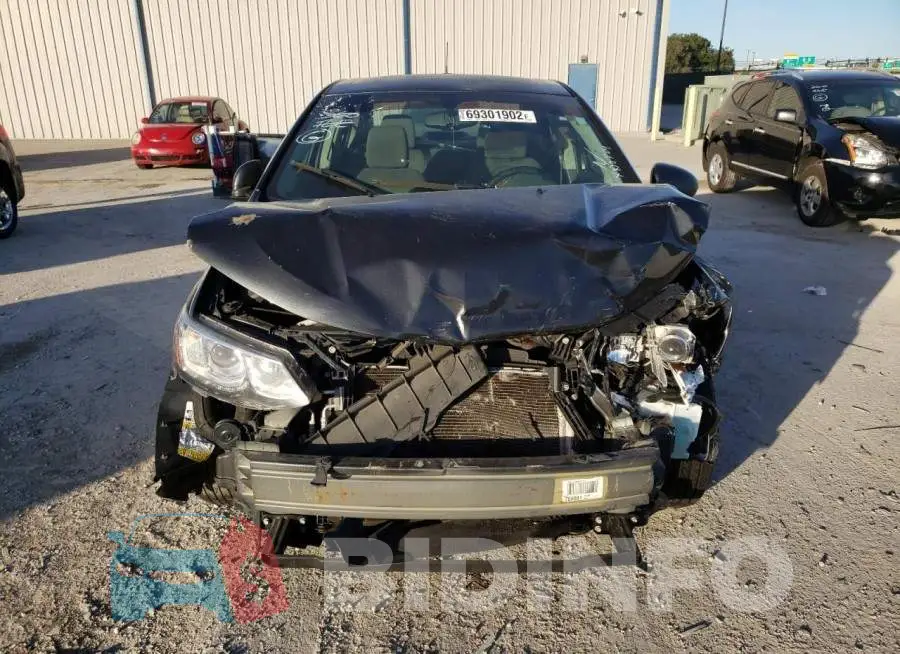 1G1JB5SHXH4159359 Photo# 5