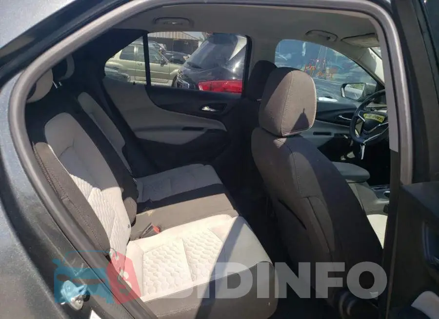 2GNAXUEVXL6110617 Photo# 6