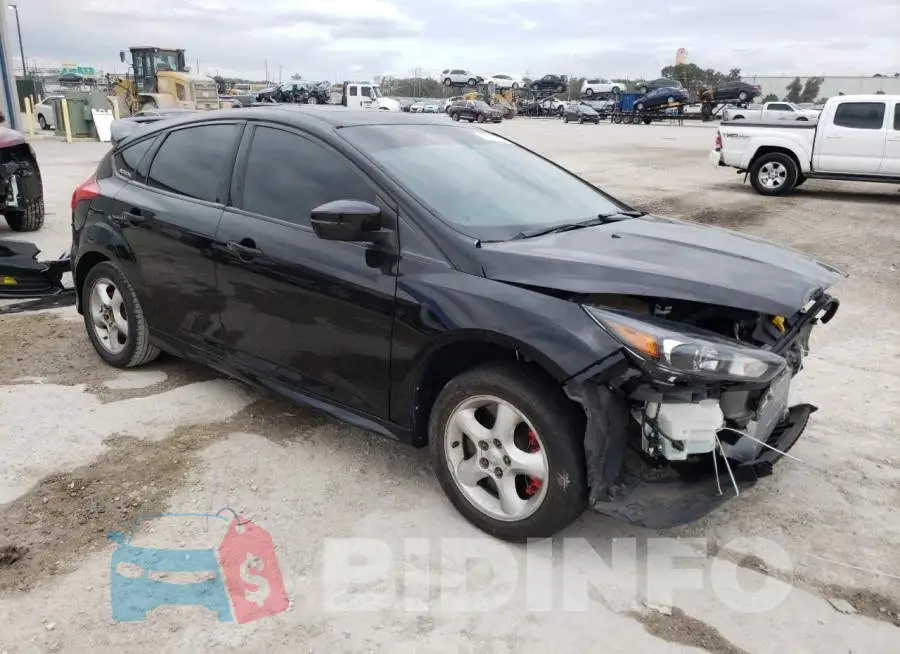 1FADP3L91JL232377 Photo# 4