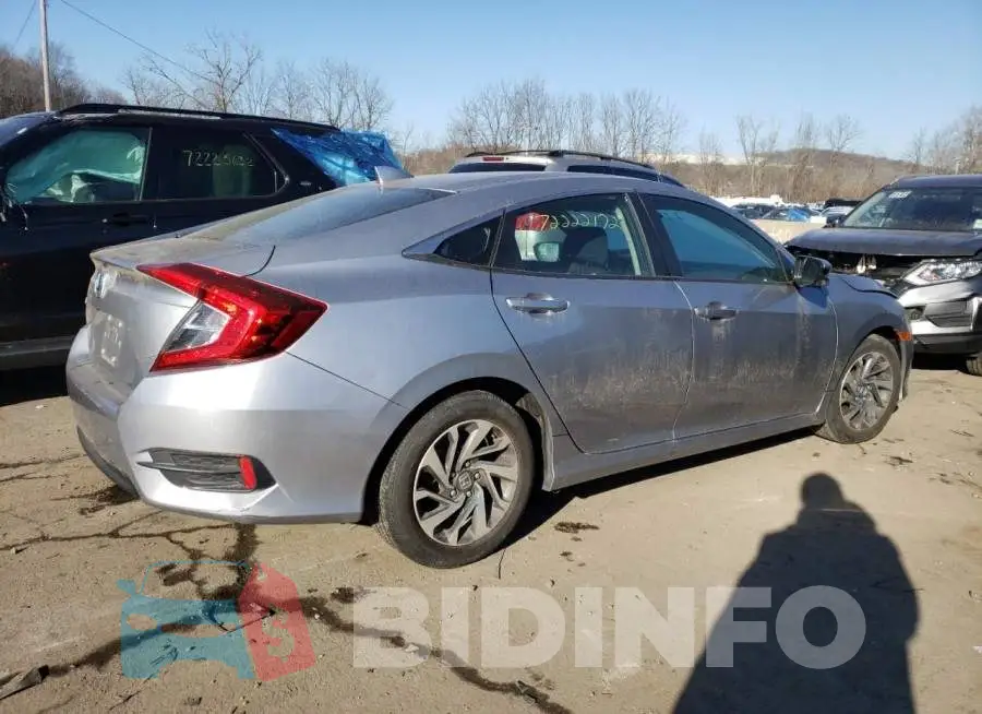 19XFC2F71HE233387 Photo# 3