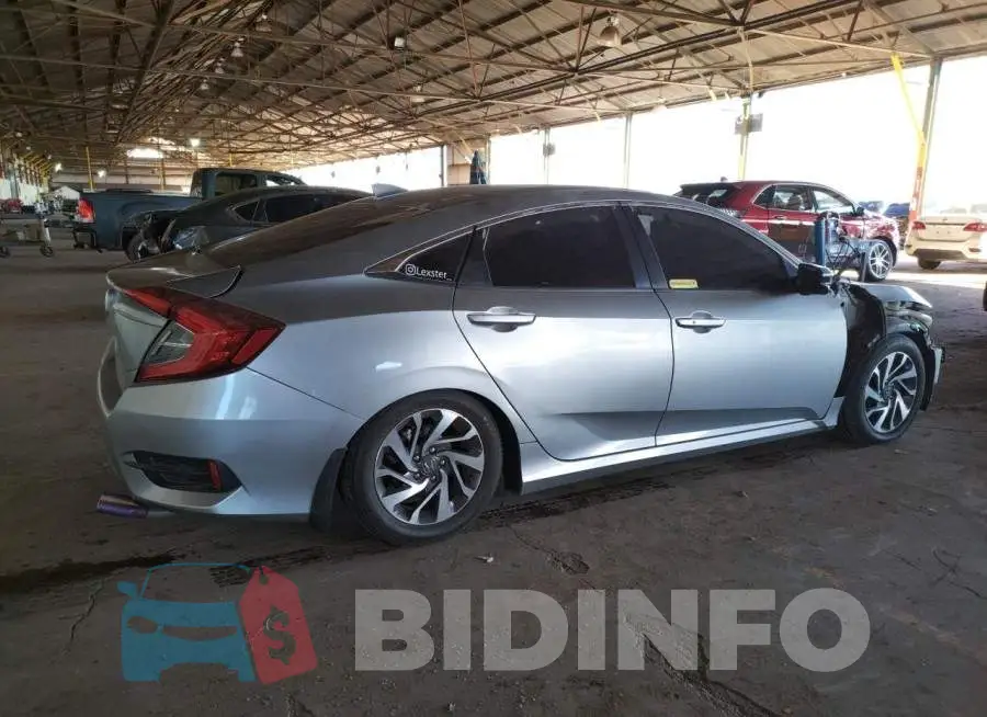 19XFC2F74HE002810 Photo# 3