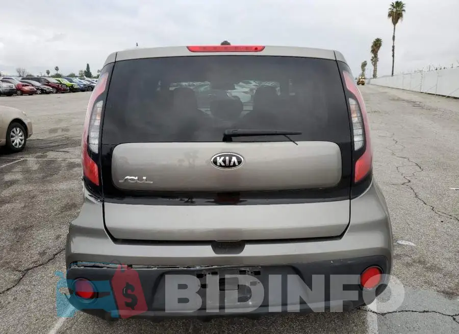 KNDJN2A2XJ7580982 Photo# 6