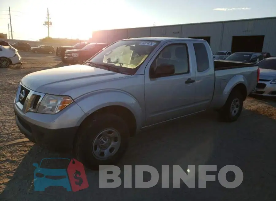 1N6BD0CT9FN763856 Photo# 1