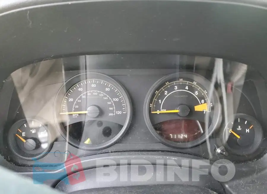1C4NJPFB6ED764911 Photo# 9