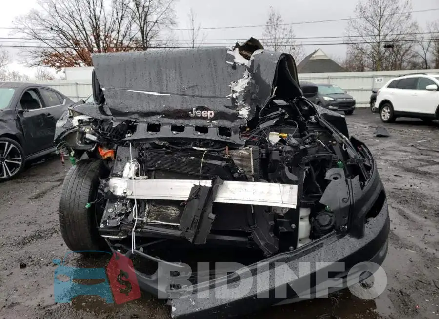 1C4PJMCB3FW777150 Photo# 5