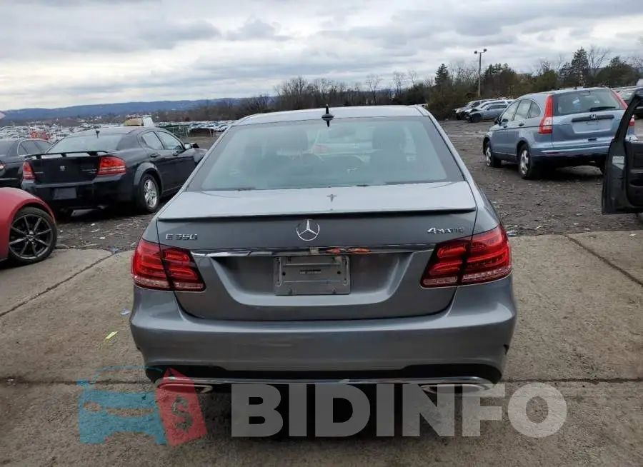 WDDHF8JB7FB146446 Photo# 6