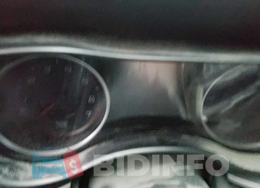 2C3CDXBG9KH688362 Photo# 8