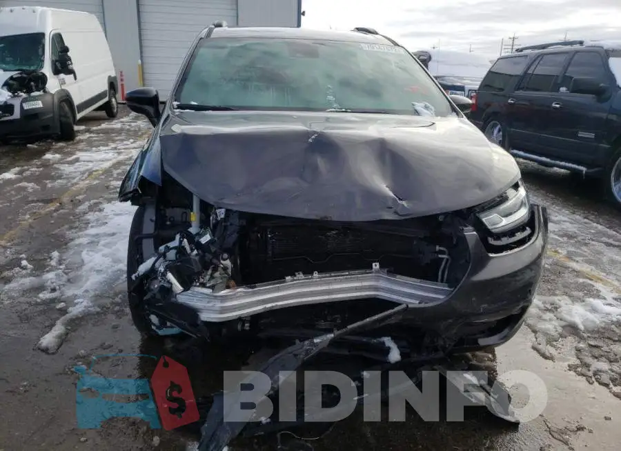 2C4RC1FG9NR103181 Photo# 5