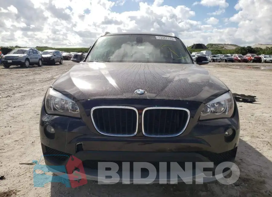 WBAVM1C53FV317643 Photo# 5