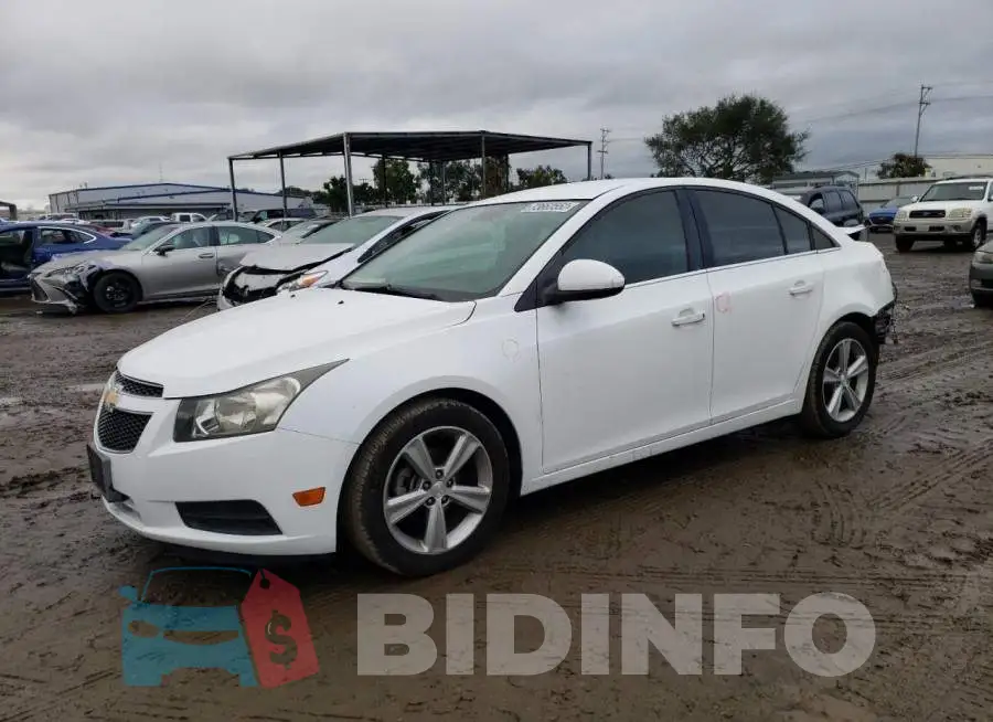 1G1PE5SB9E7376747 Photo# 1