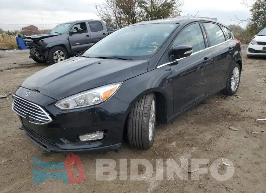 1FADP3N27GL386018 Photo# 2