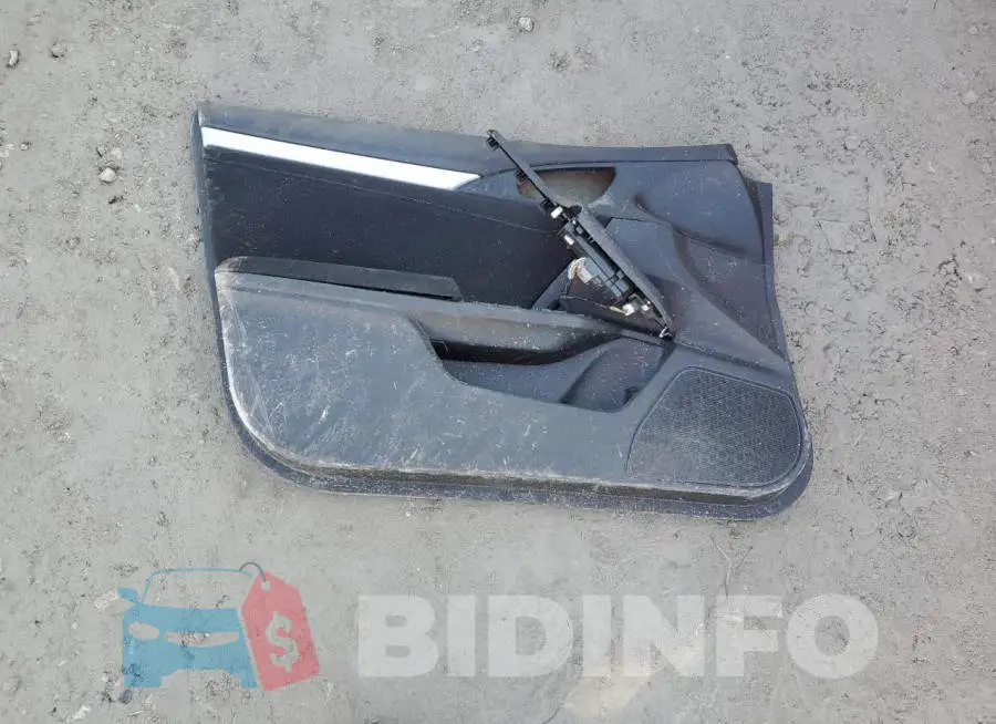 19XFC2F72JE038355 Photo# 12