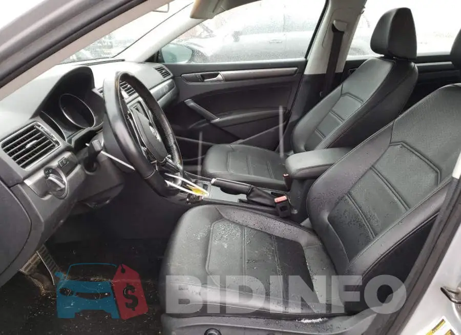 1VWDT7A31HC057521 Photo# 7