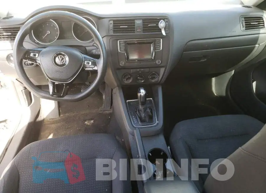 3VW267AJ4GM315931 Photo# 8