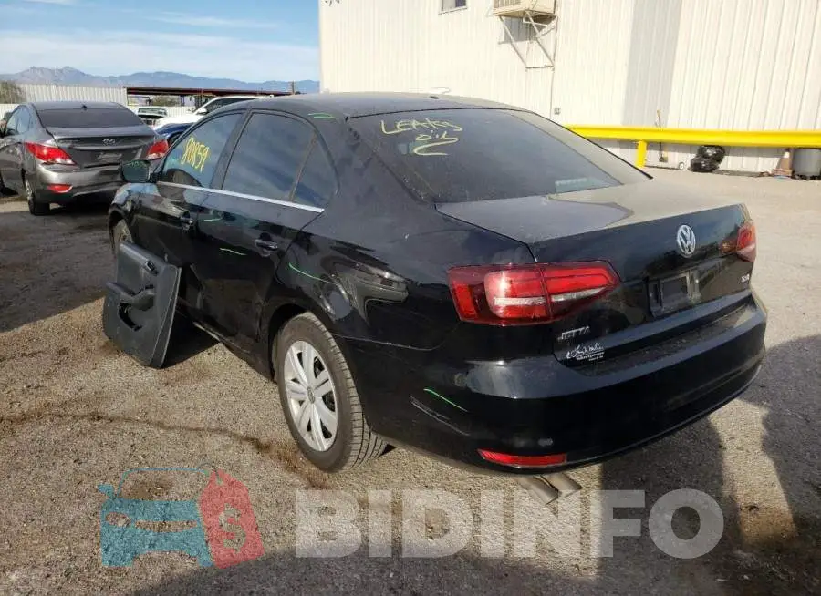 3VW2B7AJ2HM235895 Photo# 3