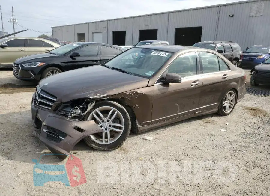 WDDGF4HB6EA932804 Photo# 1