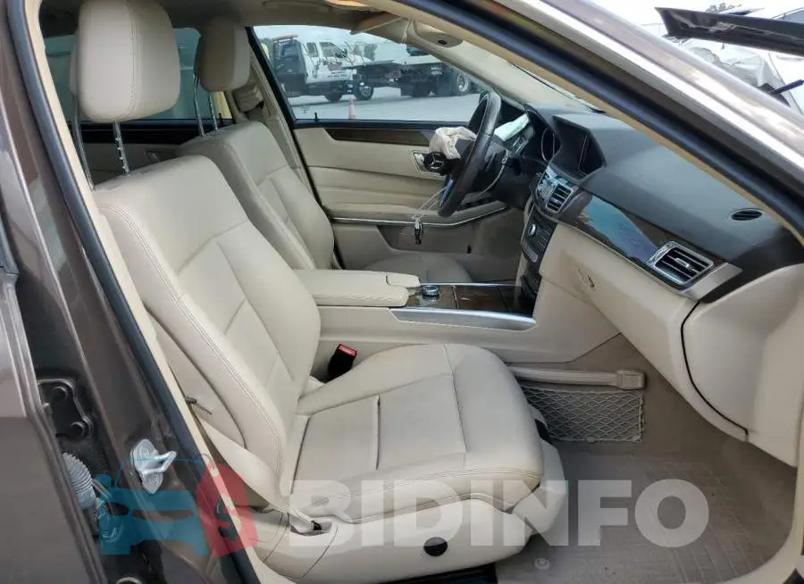 WDDHF5KB2GB248655 Photo# 5