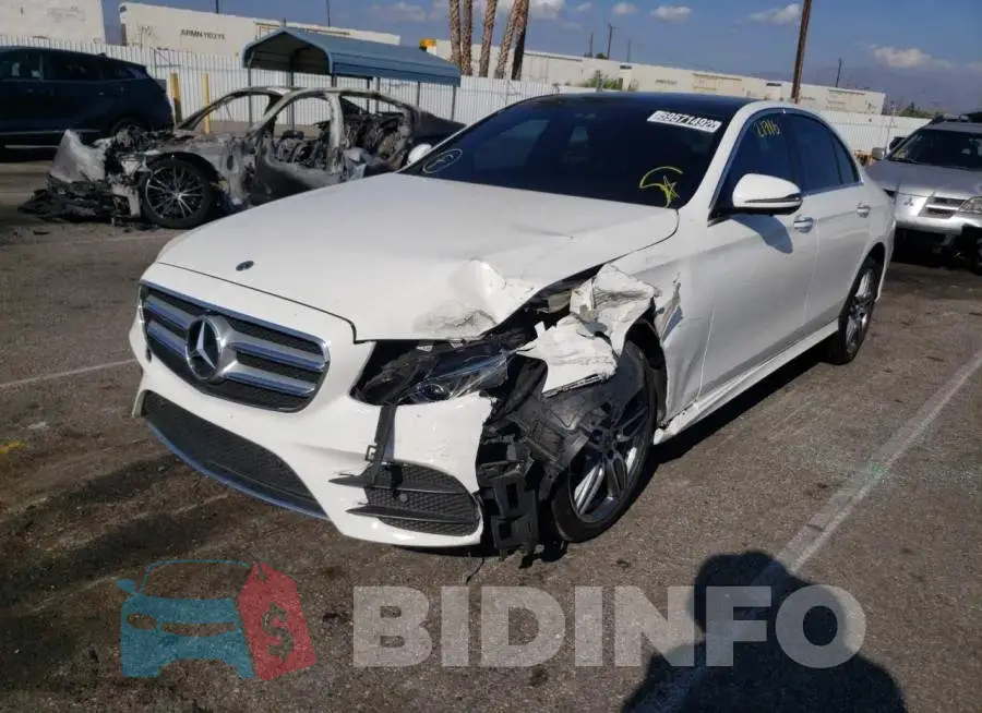 WDDZF6JB4KA616070 Photo# 2