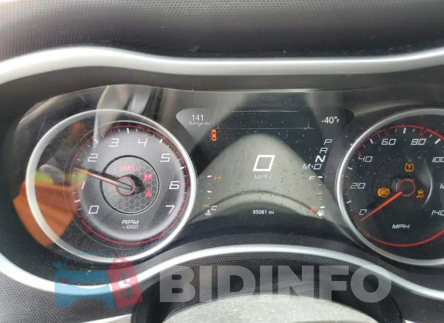 2C3CDXHG4FH896324 Photo# 8