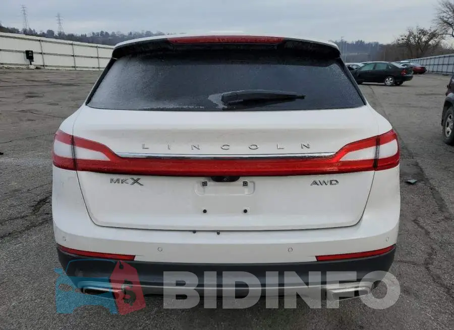 2LMPJ8LR5JBL45481 Photo# 6
