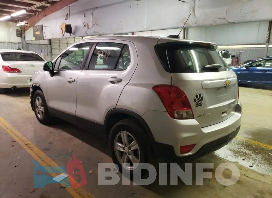KL7CJNSB4JB596402 Photo# 2