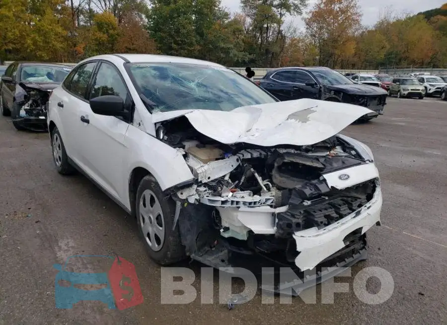 1FADP3E25JL320428 Photo# 1