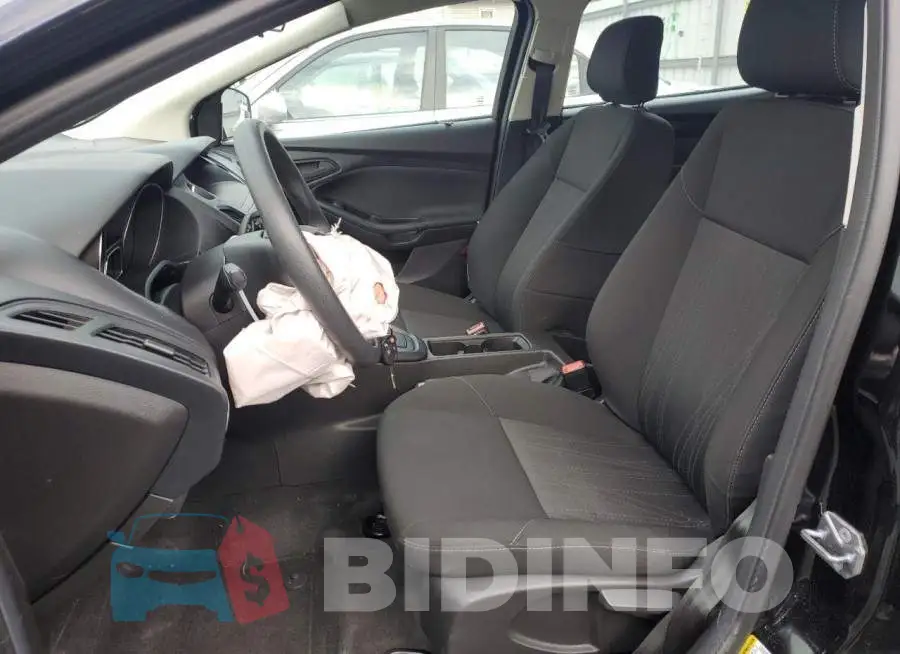 1FADP3E2XJL215724 Photo# 7